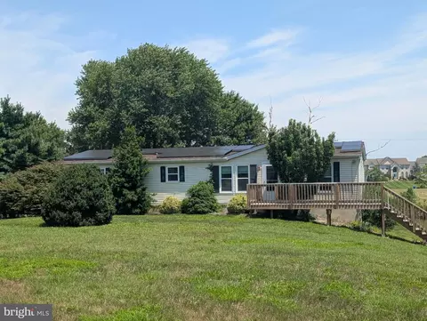 612 Monroeville Rd, Swedesboro, NJ 08085