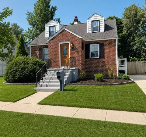 67 Walnut St, Woodbury, NJ 08096