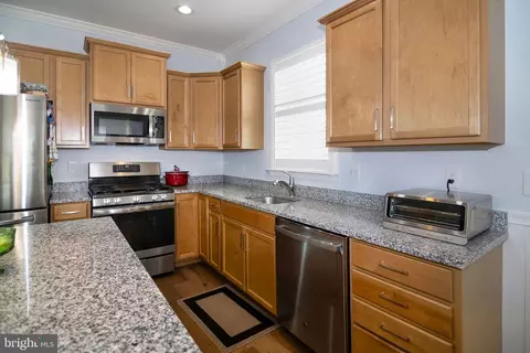 Kitchen - 3700 Castleton Dr, Williamstown, NJ 08094 photo 3 of 4