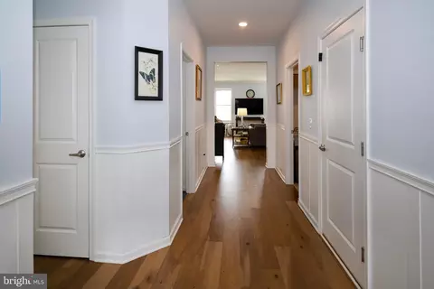 Entry Way - 3700 Castleton Dr, Williamstown, NJ 08094 photo 2 of 4