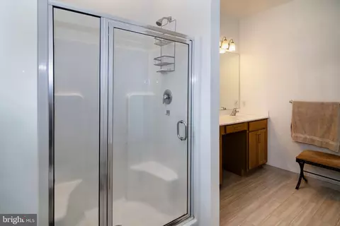 Bath - 3700 Castleton Dr, Williamstown, NJ 08094 photo 1 of 3