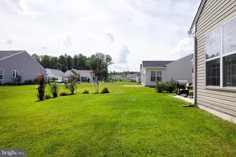 Exterior - 3700 Castleton Dr, Williamstown, NJ 08094 photo 5 of 8
