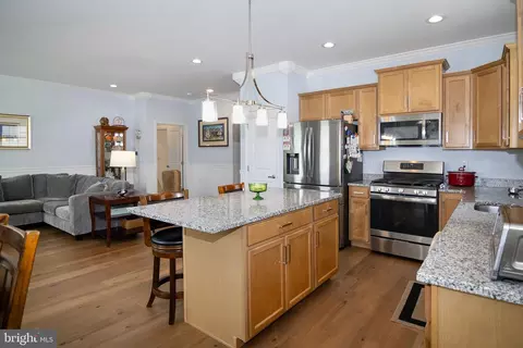 Kitchen - 3700 Castleton Dr, Williamstown, NJ 08094 photo 2 of 4