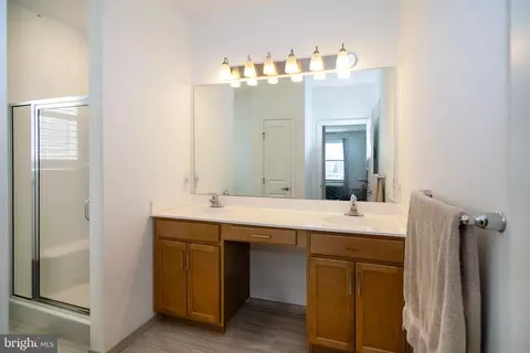 Bath - 3700 Castleton Dr, Williamstown, NJ 08094 photo 2 of 3