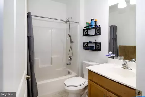 Bath - 3700 Castleton Dr, Williamstown, NJ 08094 photo 3 of 3