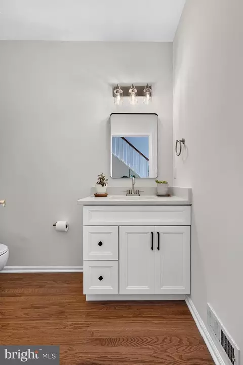 Bath - 705 Elaine Dr, Mickleton, NJ 08056 photo 1 of 4