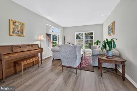 Entry Way - 705 Elaine Dr, Mickleton, NJ 08056 photo 3 of 4