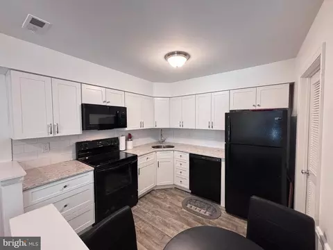 Kitchen - 20 Devon Pl, Sewell, NJ 08080 photo 2 of 2