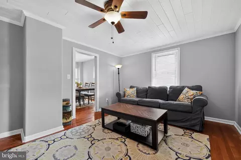 Entry Way - 102 1st Ave, Pitman, NJ 08071 photo 1 of 4