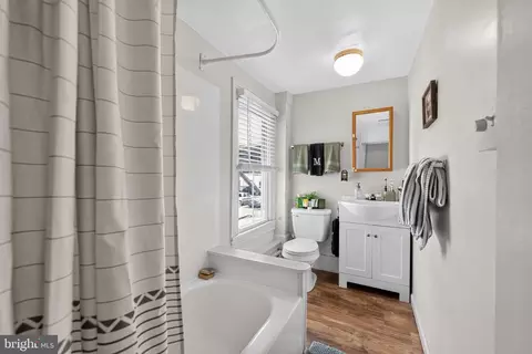 Bath - 102 1st Ave, Pitman, NJ 08071 photo 1 of 1