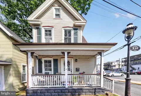 Exterior - 102 1st Ave, Pitman, NJ 08071 photo 3 of 5
