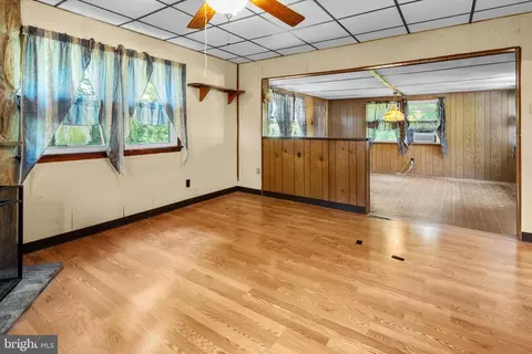 Living - 371 E Holly Ave, Pitman, NJ 08071 photo 5 of 6