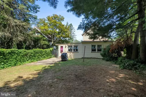 Exterior - 371 E Holly Ave, Pitman, NJ 08071 photo 1 of 3