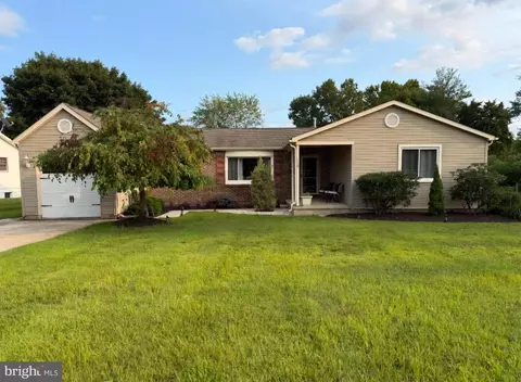 738 Allen Ave, Gibbstown, NJ 08027