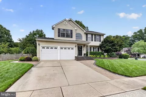 1 Woodleigh Ct, Mantua, NJ 08051