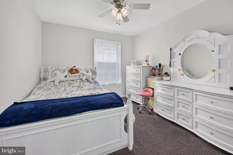 Bedroom - 712 Rachael Dr, Mickleton, NJ 08056 photo 5 of 5