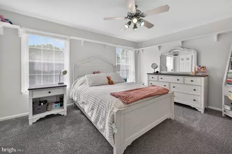 Bedroom - 712 Rachael Dr, Mickleton, NJ 08056 photo 3 of 5