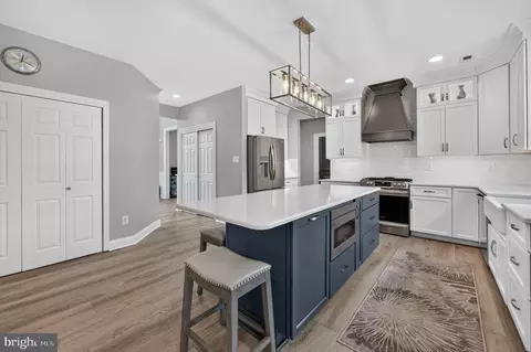 Kitchen - 712 Rachael Dr, Mickleton, NJ 08056 photo 2 of 2