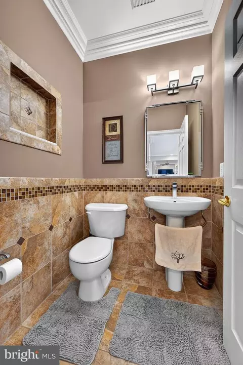 Bath - 712 Rachael Dr, Mickleton, NJ 08056 photo 1 of 3