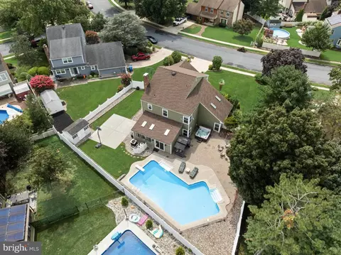 57 Tattersall Dr, West Deptford, NJ 08051