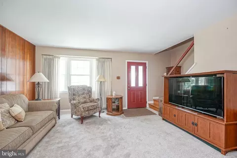Living - 608 Hudson Ave, Pitman, NJ 08071 photo 2 of 3