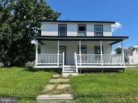 305 N Delsea Dr, Clayton, NJ 08312
