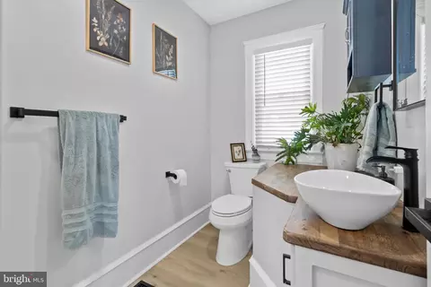Bath - 151 Cedar Ave, Pitman, NJ 08071 photo 2 of 4