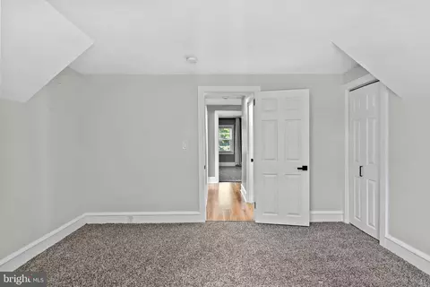 Entry Way - 151 Cedar Ave, Pitman, NJ 08071 photo 9 of 10