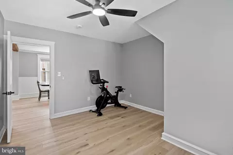 Entry Way - 151 Cedar Ave, Pitman, NJ 08071 photo 6 of 10
