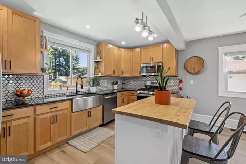 Kitchen - 151 Cedar Ave, Pitman, NJ 08071 photo 2 of 4