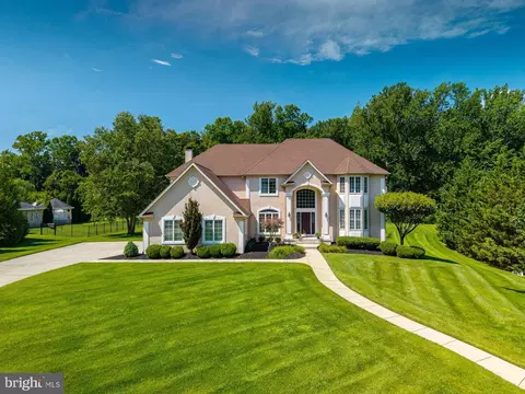 313 Belmont Ct, Mullica Hill, NJ 08062