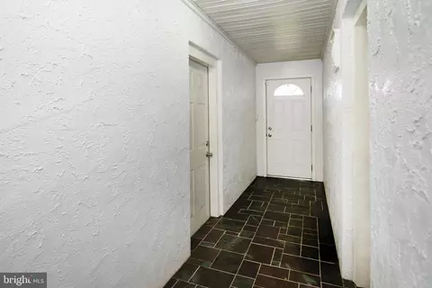 Entry Way - 117 Monroe Ave, Pitman, NJ 08071 photo 3 of 6