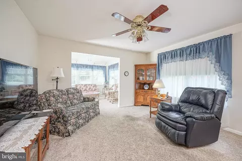 Living - 217 Gaunt Dr, Mickleton, NJ 08056 photo 5 of 6