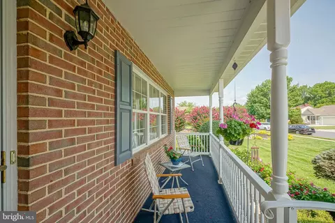 Exterior - 217 Gaunt Dr, Mickleton, NJ 08056 photo 7 of 8