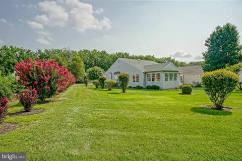 Exterior - 217 Gaunt Dr, Mickleton, NJ 08056 photo 6 of 8