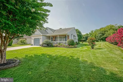 Exterior - 217 Gaunt Dr, Mickleton, NJ 08056 photo 2 of 8