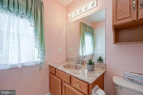 Bath - 217 Gaunt Dr, Mickleton, NJ 08056 photo 2 of 2