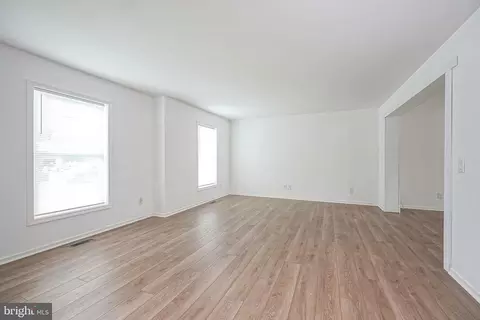 Living - 204 Strand Ave, Sewell, NJ 08080 photo 1 of 3