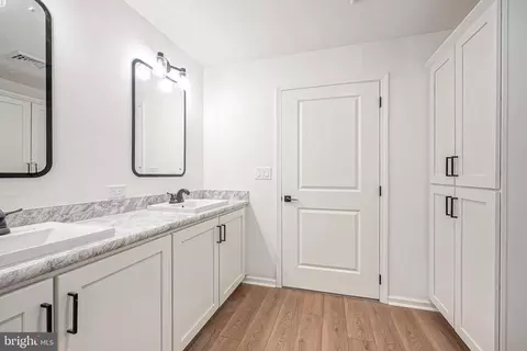 Entry Way - 204 Strand Ave, Sewell, NJ 08080 photo 5 of 5