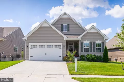 241 Amesbury Blvd, Woolwich Township, NJ 08085