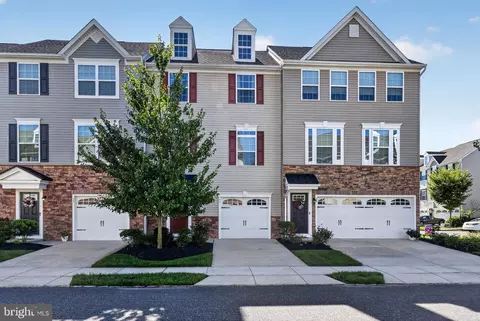 31 Peacock Cir, Sewell, NJ 08080
