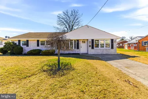 354 Memorial Ave, Gibbstown, NJ 08027