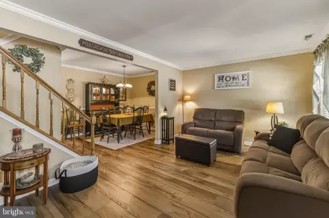 743 Garrison Ct, West Deptford, NJ 08051