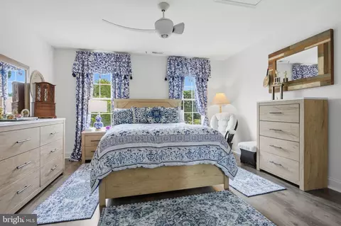 Bedroom - 10 Pine Ridge Ct, Sewell, NJ 08080 photo 4 of 8