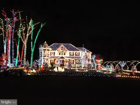 Exterior - 10 Pine Ridge Ct, Sewell, NJ 08080 photo 13 of 13