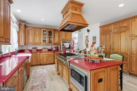 Kitchen - 10 Pine Ridge Ct, Sewell, NJ 08080 photo 1 of 4