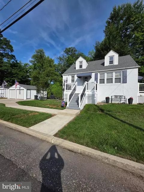 124 Florence Ave, Westville, NJ 08093