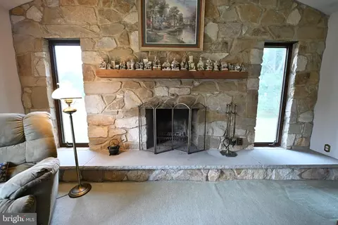 Living - 1503 E Malaga Rd, Williamstown, NJ 08094 photo 4 of 7
