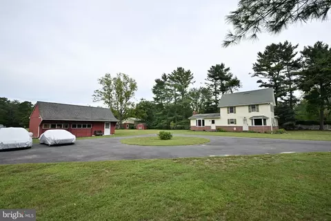 Exterior - 1503 E Malaga Rd, Williamstown, NJ 08094 photo 3 of 8