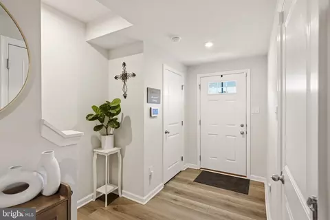 Entry Way - 217 Conte Ct, Williamstown, NJ 08094 photo 1 of 5